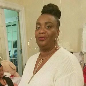 Meet your Posher, Iris